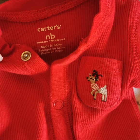 🎄 Carter's Newborn Holiday Onesie 🎄 - Picture 4 of 5